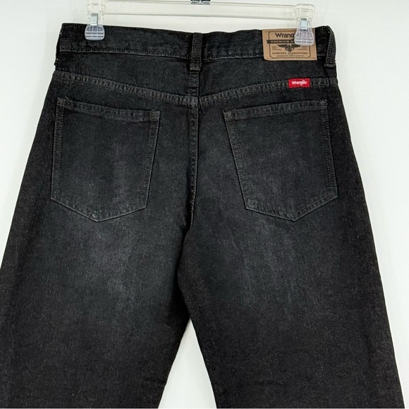 Wrangler Boy’s Black Loose Fit Denim Jeans Size 10 HUSKY NEW - Picture 2 of 6